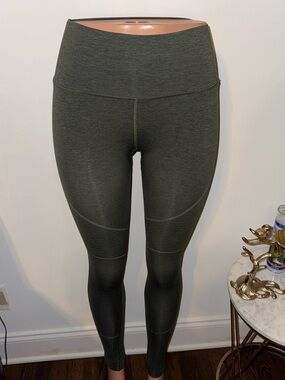 Alphalete Olive Green High-Rise Seamless Leggings